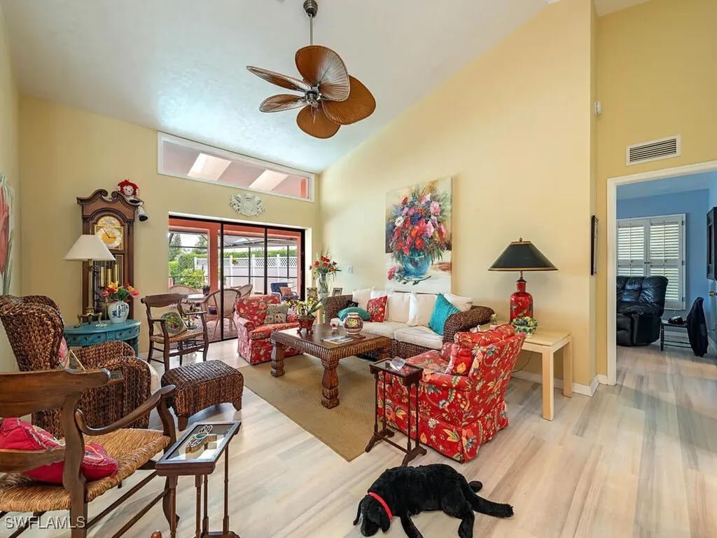 1201 Goldfinch Way Naples FL 34105