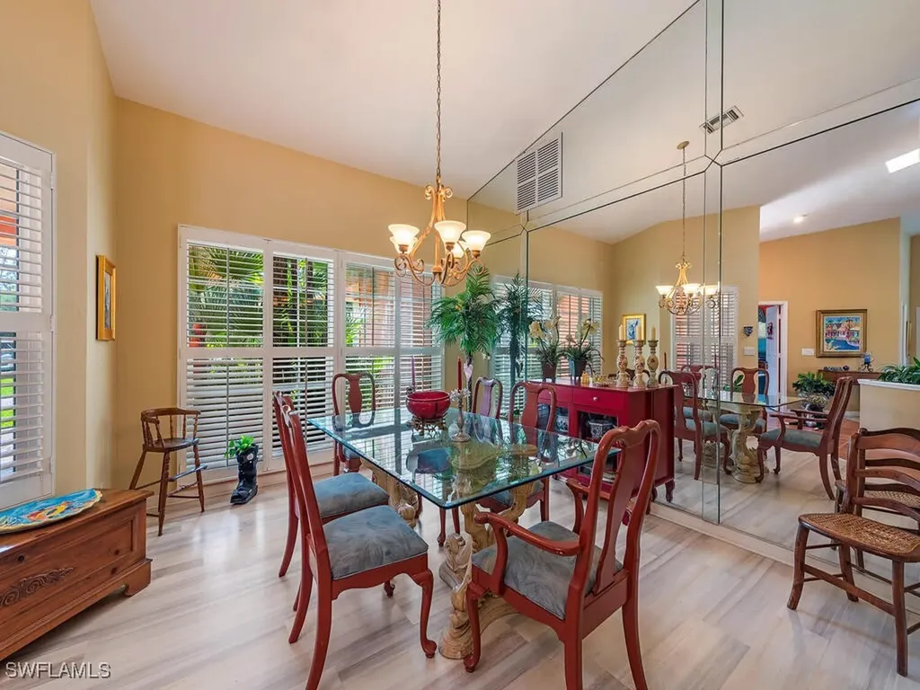1201 Goldfinch Way Naples FL 34105