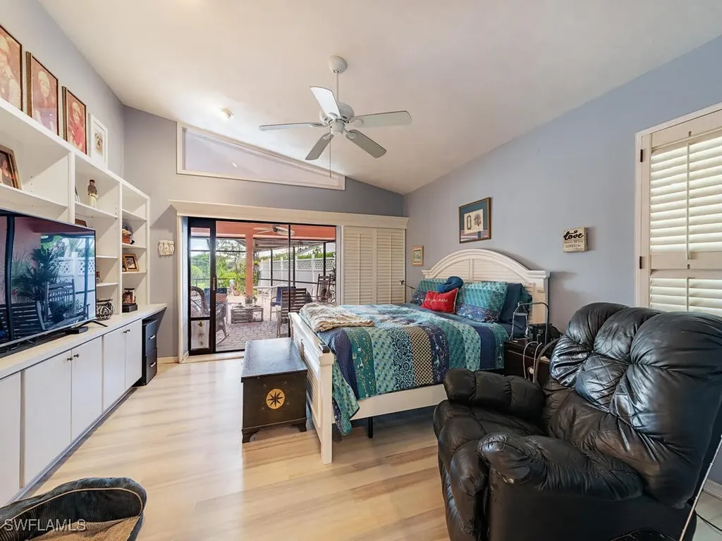 1201 Goldfinch Way Naples FL 34105