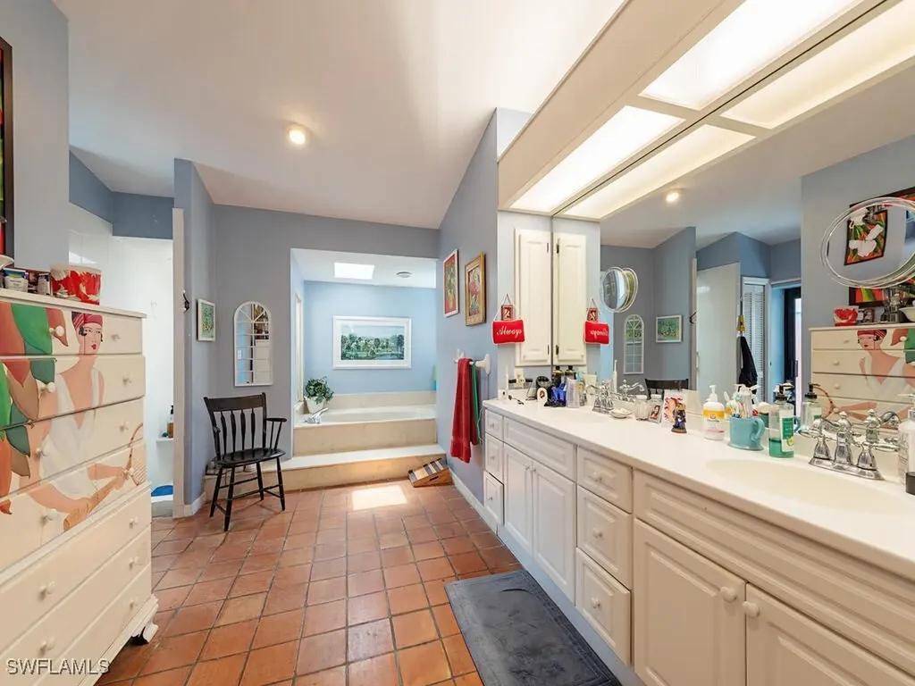 1201 Goldfinch Way Naples FL 34105