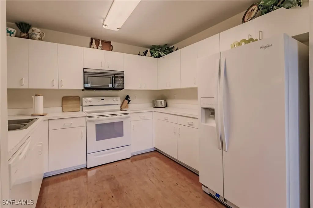 8251 Grand Palm Drive Estero FL 33967