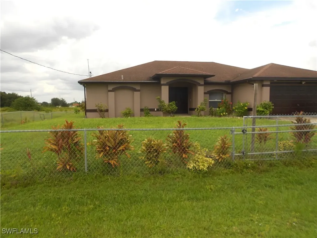 4003 E 14th Street Lehigh Acres FL 33972