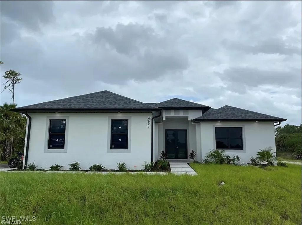 4171 10th Avenue SE Naples FL 34117