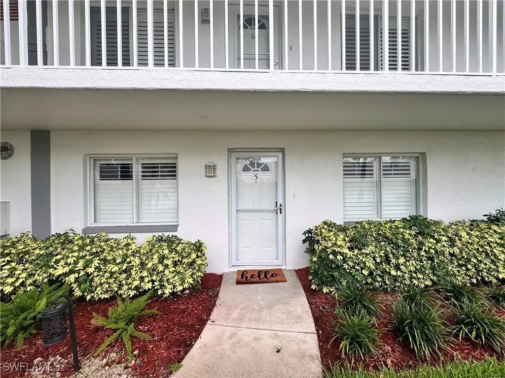 Naples FL, 484 Belina Drive, Unit 1405