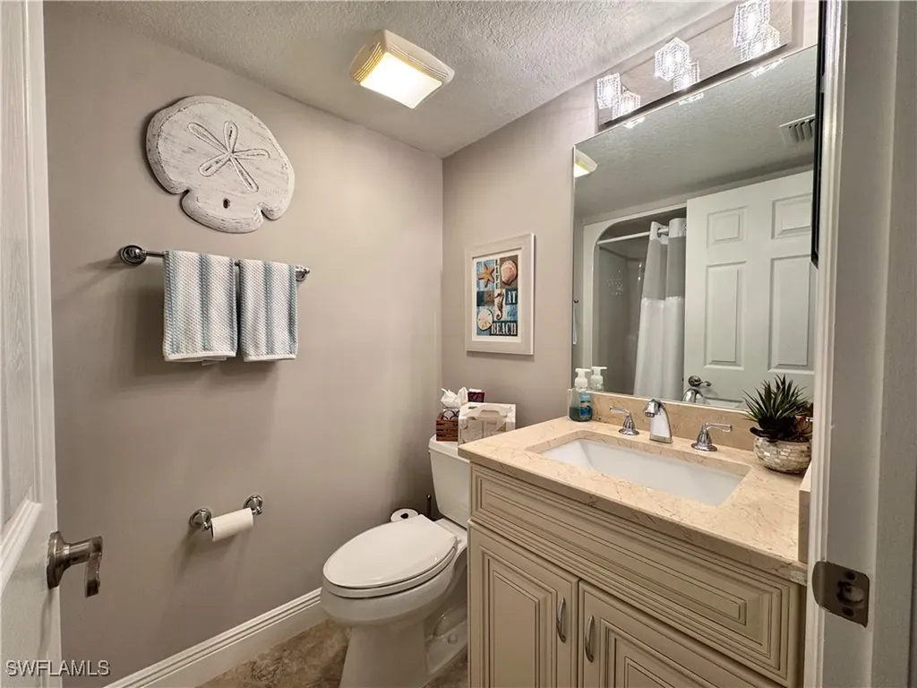 484 Belina Drive Naples FL 34104