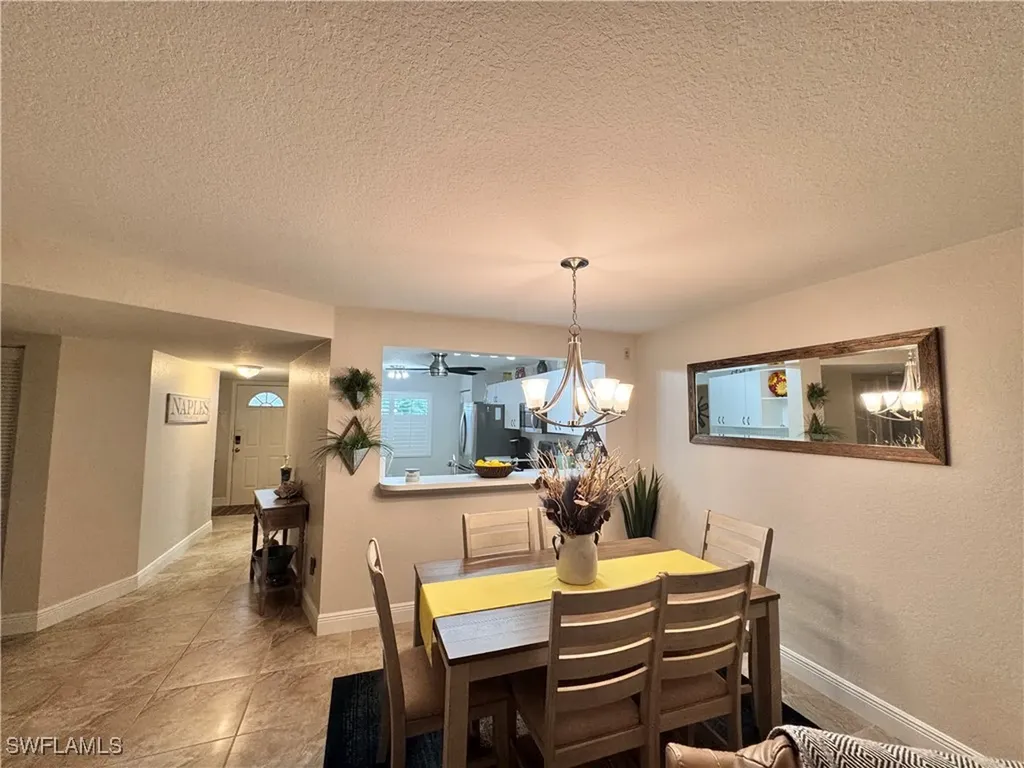 484 Belina Drive Naples FL 34104