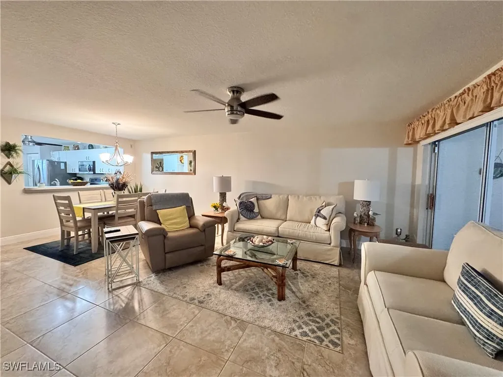 484 Belina Drive Naples FL 34104