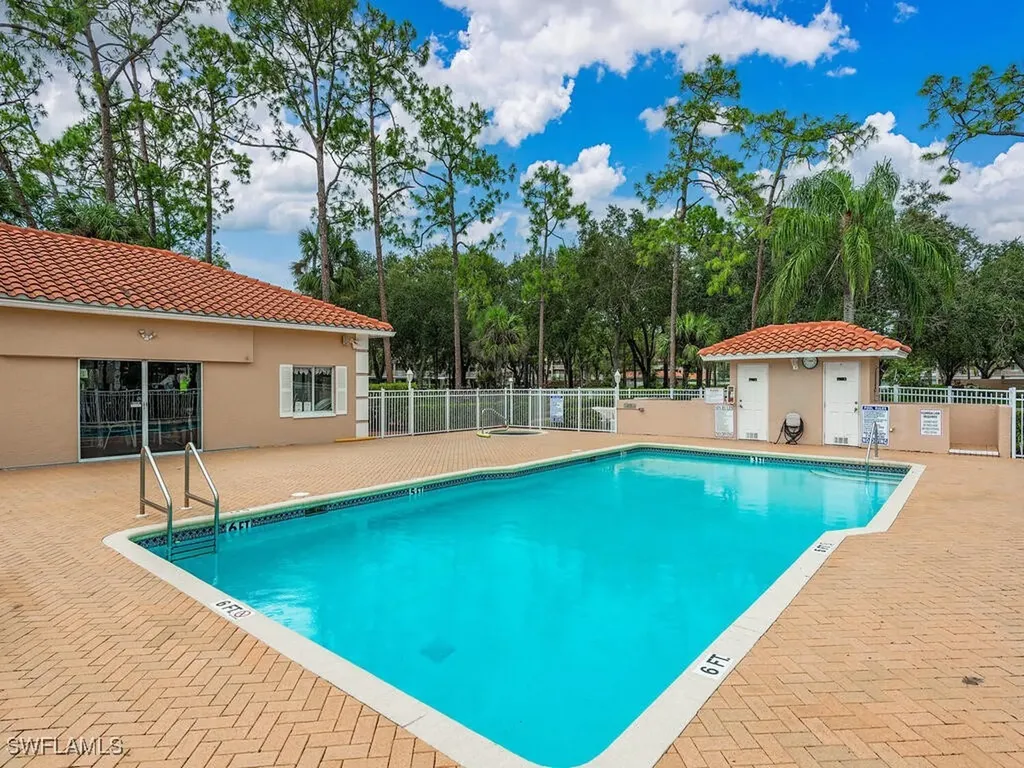5980 Amherst Drive Naples FL 34112