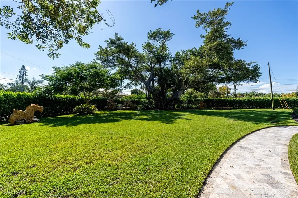 1133 Golden Olive Court Sanibel FL 33957