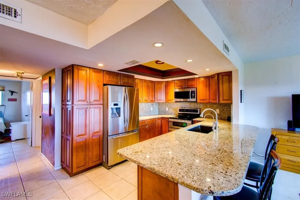 4906 Victoria Drive Cape Coral FL 33904