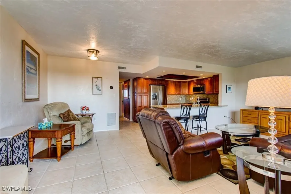 4906 Victoria Drive Cape Coral FL 33904