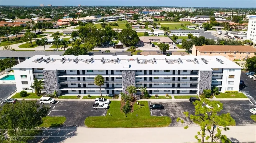 4906 Victoria Drive Cape Coral FL 33904