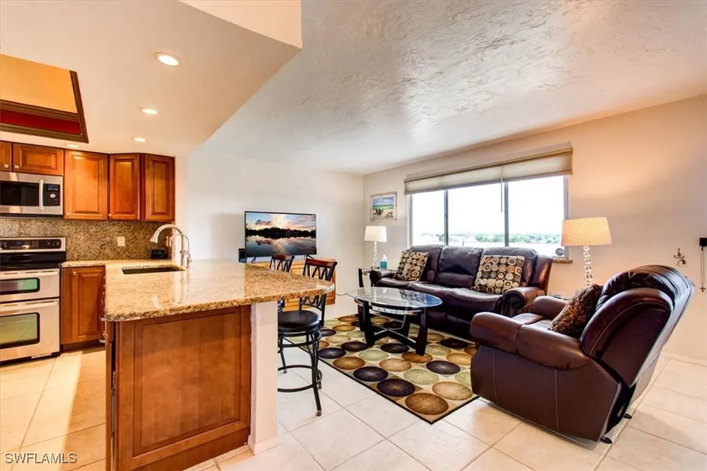 4906 Victoria Drive Cape Coral FL 33904