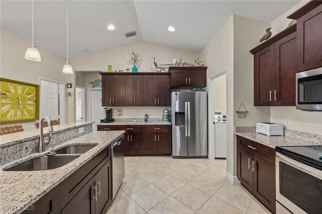 212 NW 26th Place Cape Coral FL 33993