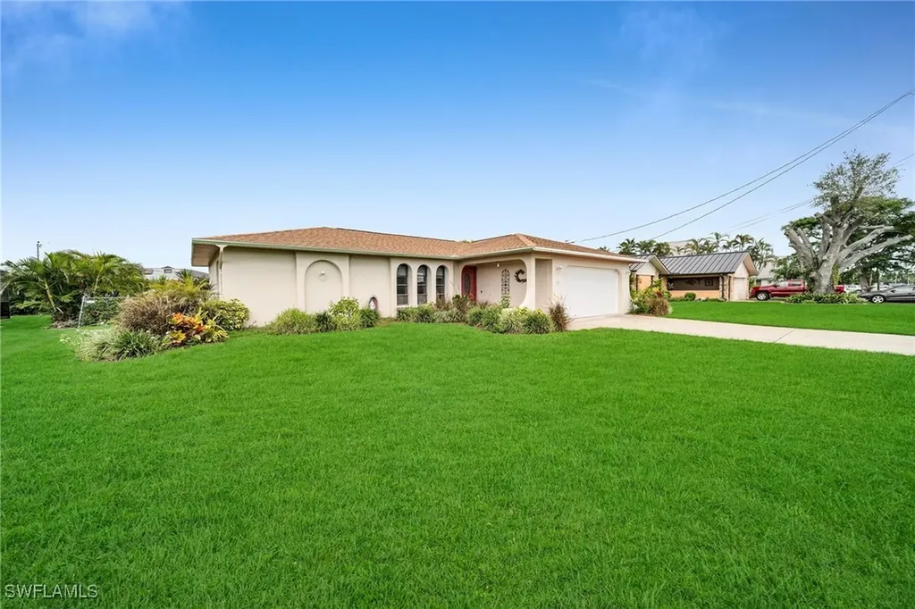 1443 SE 16th Terrace Cape Coral FL 33990