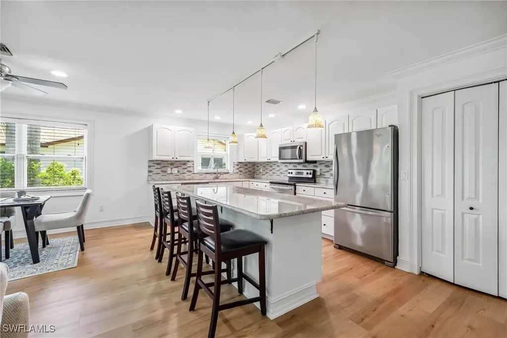 4519 Lakewood Boulevard Naples FL 34112