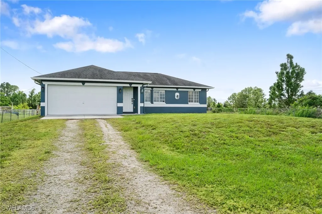 2424 43rd Avenue NE Naples FL 34120