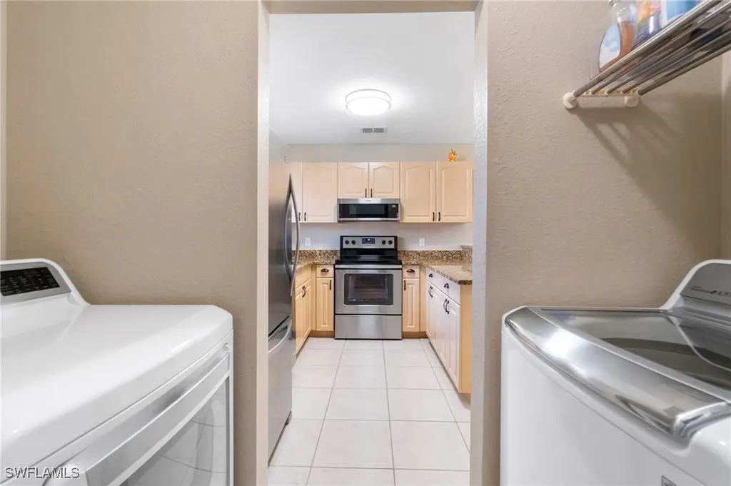 2424 43rd Avenue NE Naples FL 34120