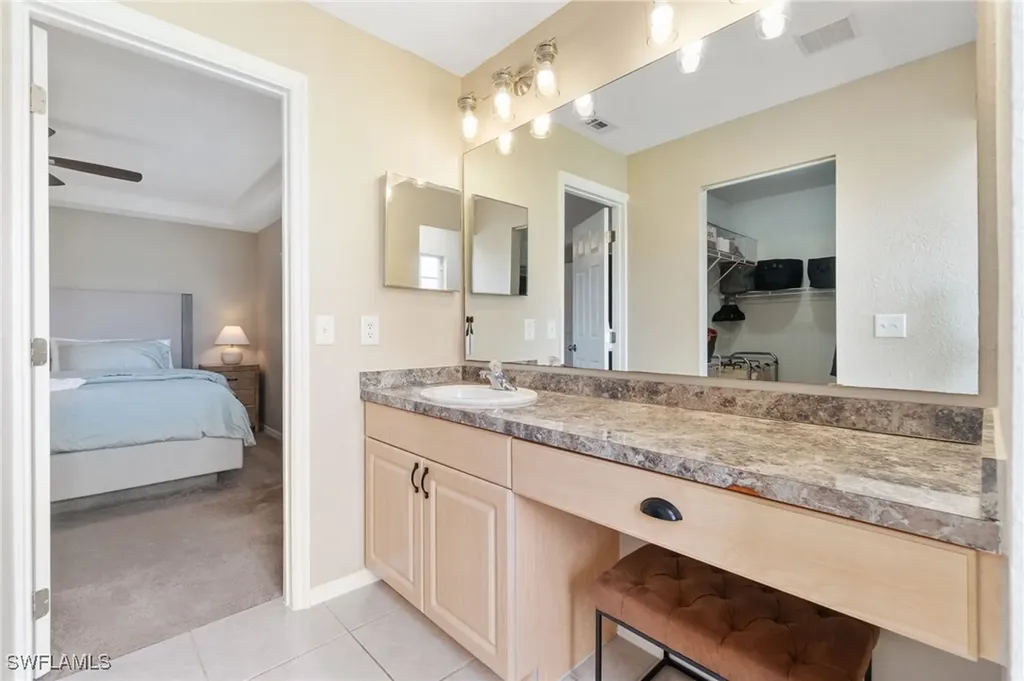 2424 43rd Avenue NE Naples FL 34120