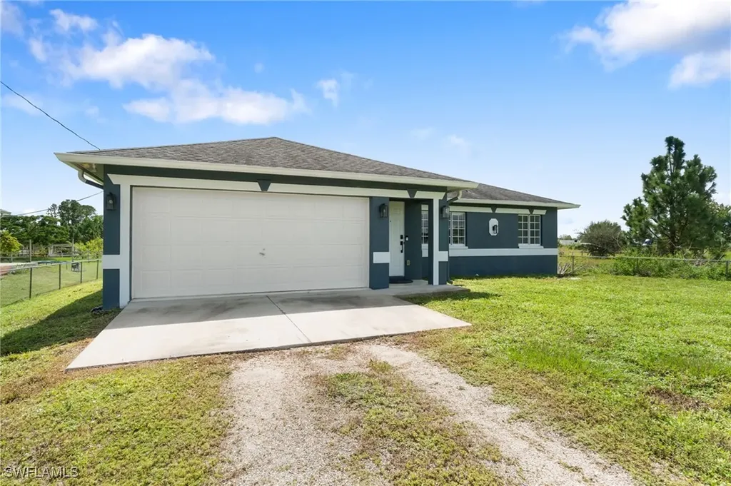 2424 43rd Avenue NE Naples FL 34120