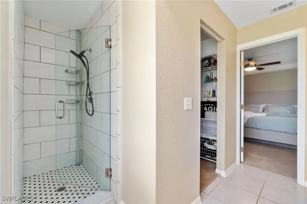 2424 43rd Avenue NE Naples FL 34120