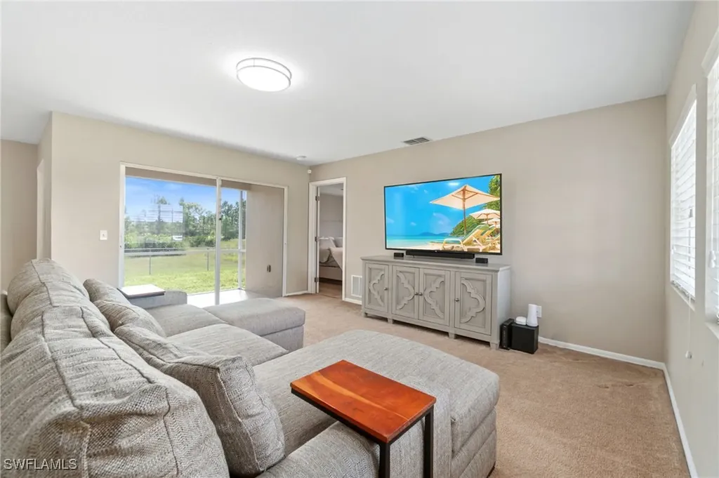 2424 43rd Avenue NE Naples FL 34120
