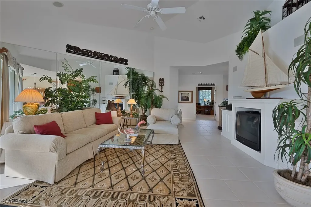 8225 Danbury Boulevard Naples FL 34120