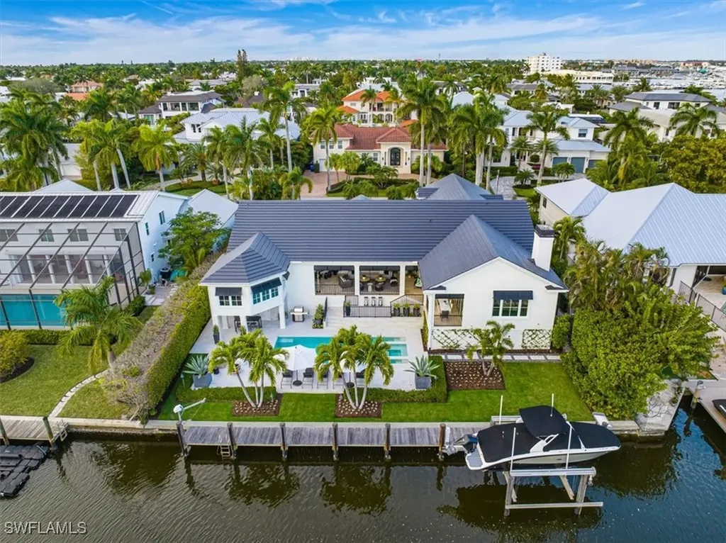 640 17th Avenue S Naples FL 34102