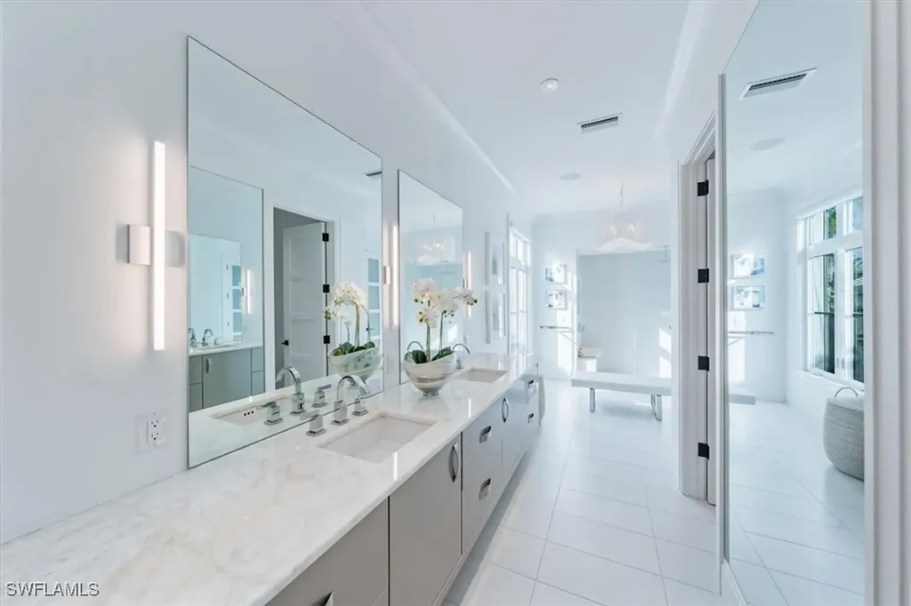 640 17th Avenue S Naples FL 34102