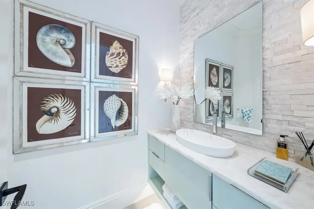 640 17th Avenue S Naples FL 34102