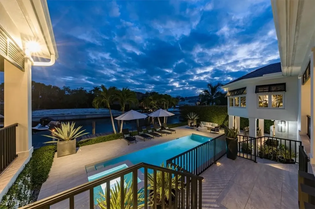 640 17th Avenue S Naples FL 34102