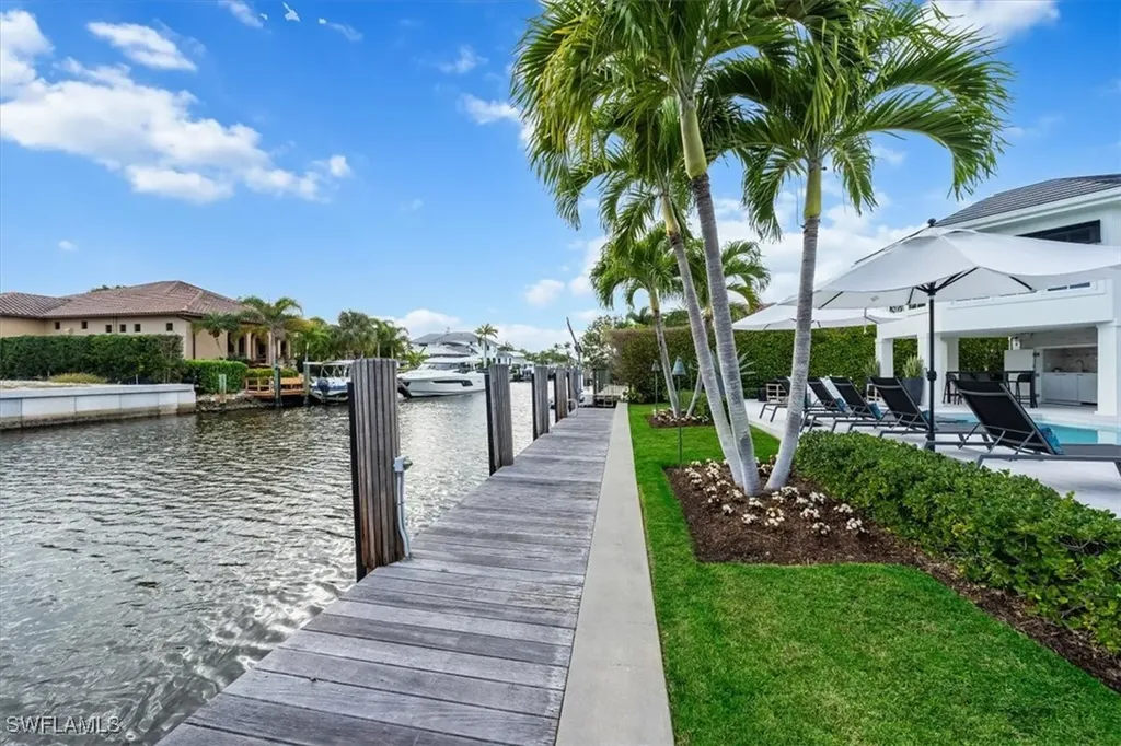 640 17th Avenue S Naples FL 34102