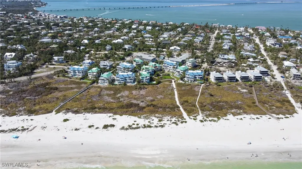 429 E Gulf Drive Sanibel FL 33957