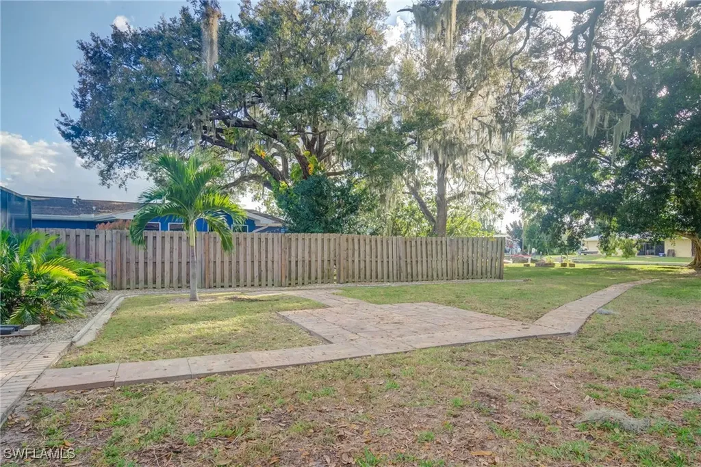 14807 Riverview Court Fort Myers FL 33905