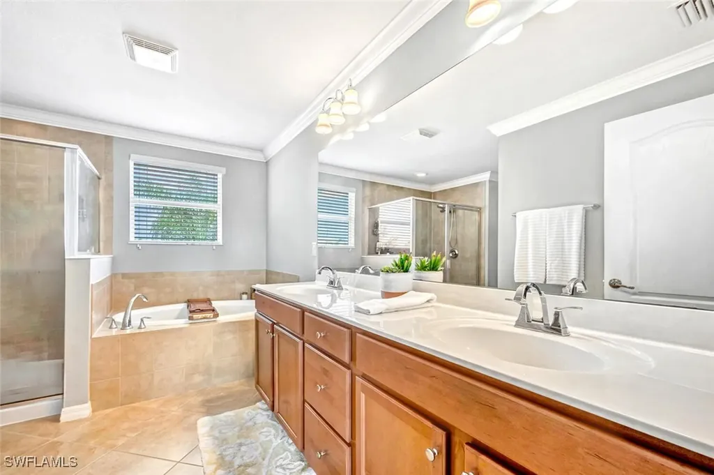 14662 Fern Lake Court Naples FL 34114