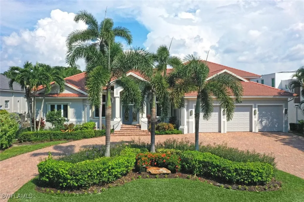 5116 Starfish Avenue Naples FL 34103
