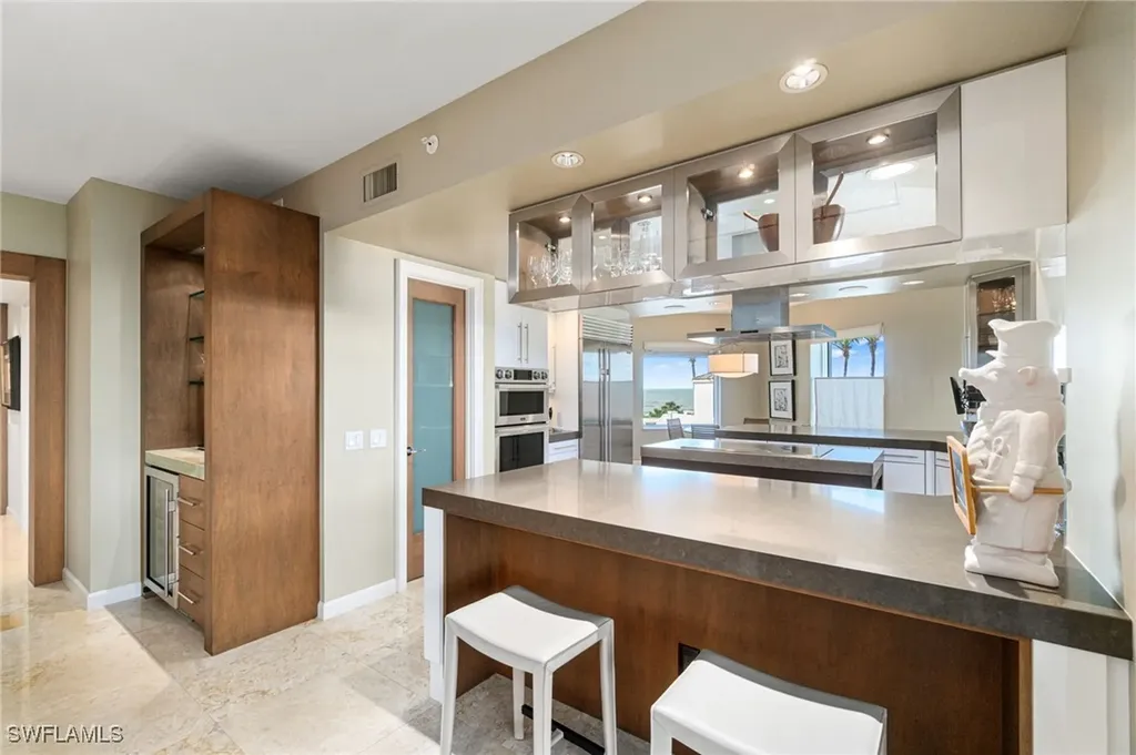 8473 Bay Colony Drive Naples FL 34108