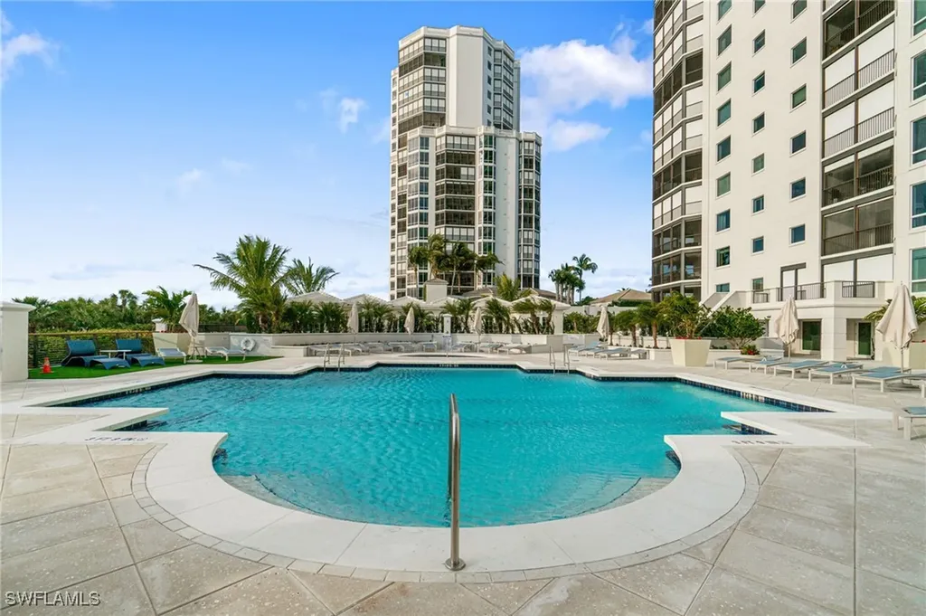 8473 Bay Colony Drive Naples FL 34108