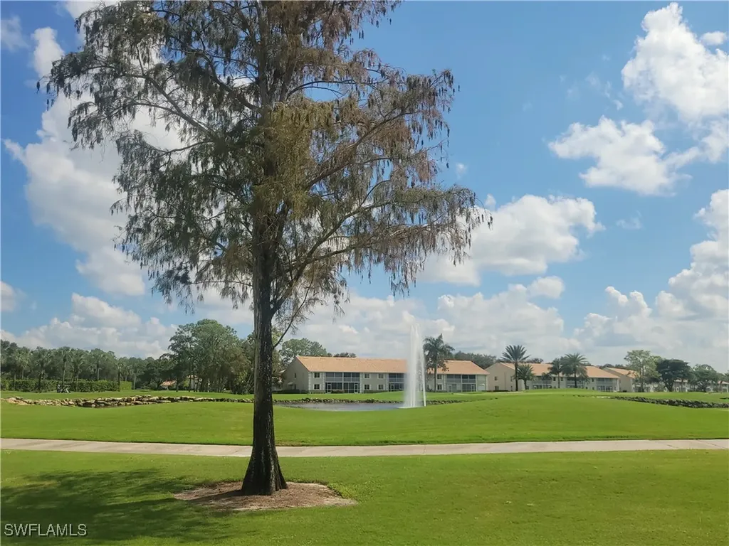Naples FL, 3665 Amberly Circle, Unit B108