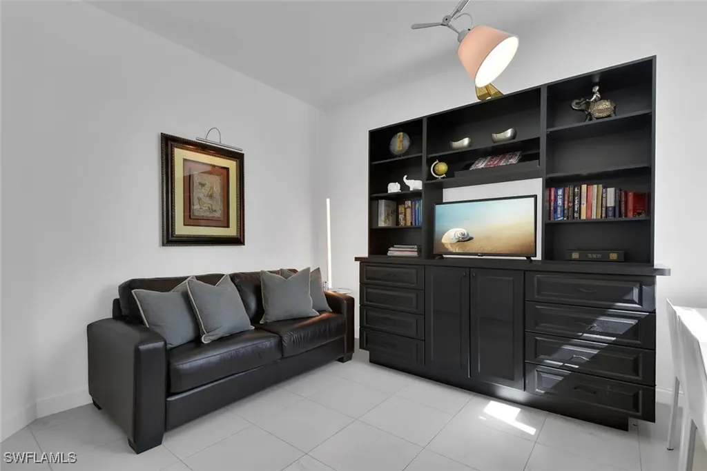 4685 Hawks Nest Way Naples FL 34114