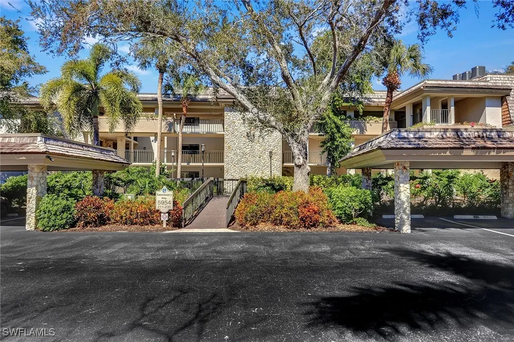 5954 Pelican Bay Boulevard Naples FL 34108