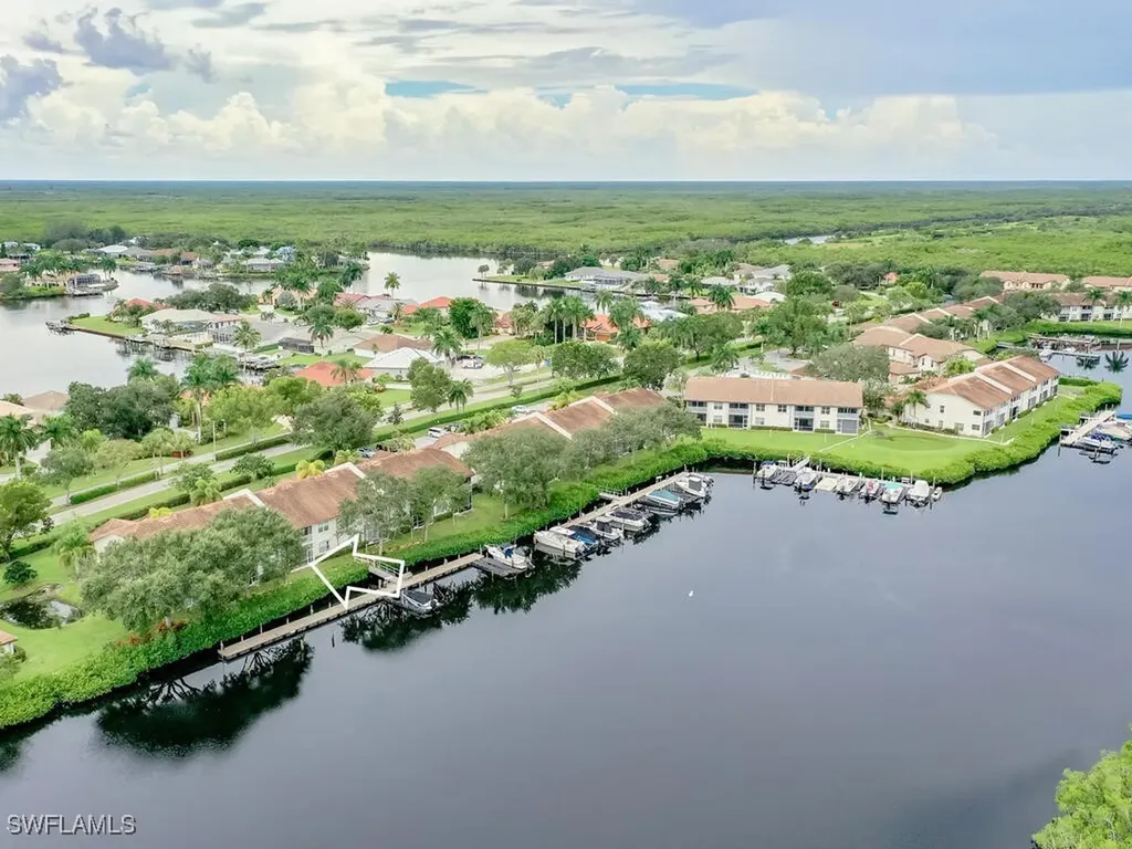 242 Newport Drive Naples FL 34114