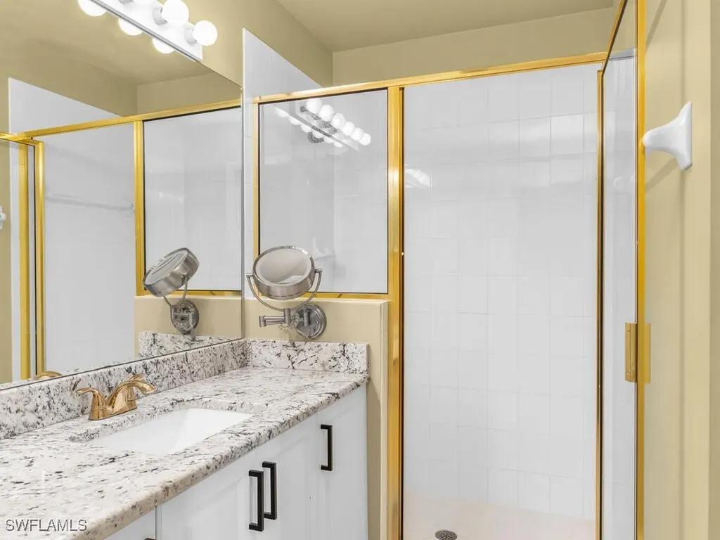 242 Newport Drive Naples FL 34114