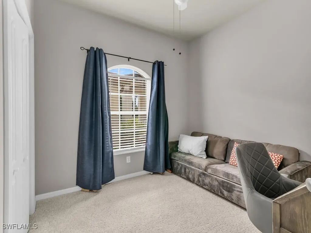 242 Newport Drive Naples FL 34114