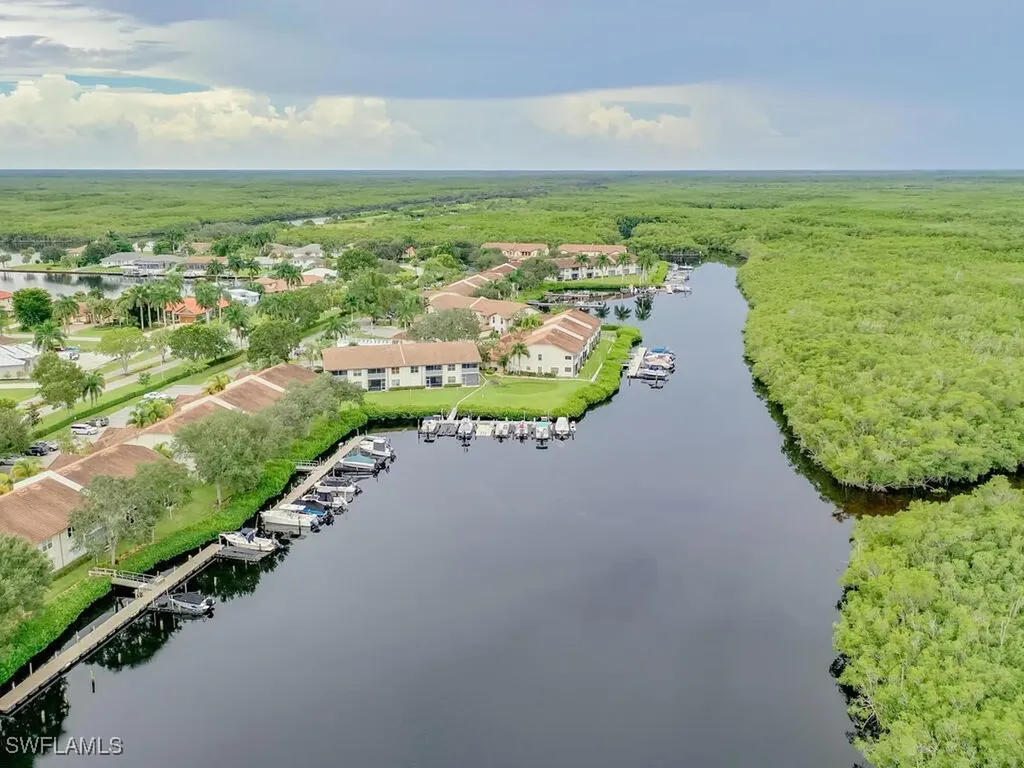 242 Newport Drive Naples FL 34114