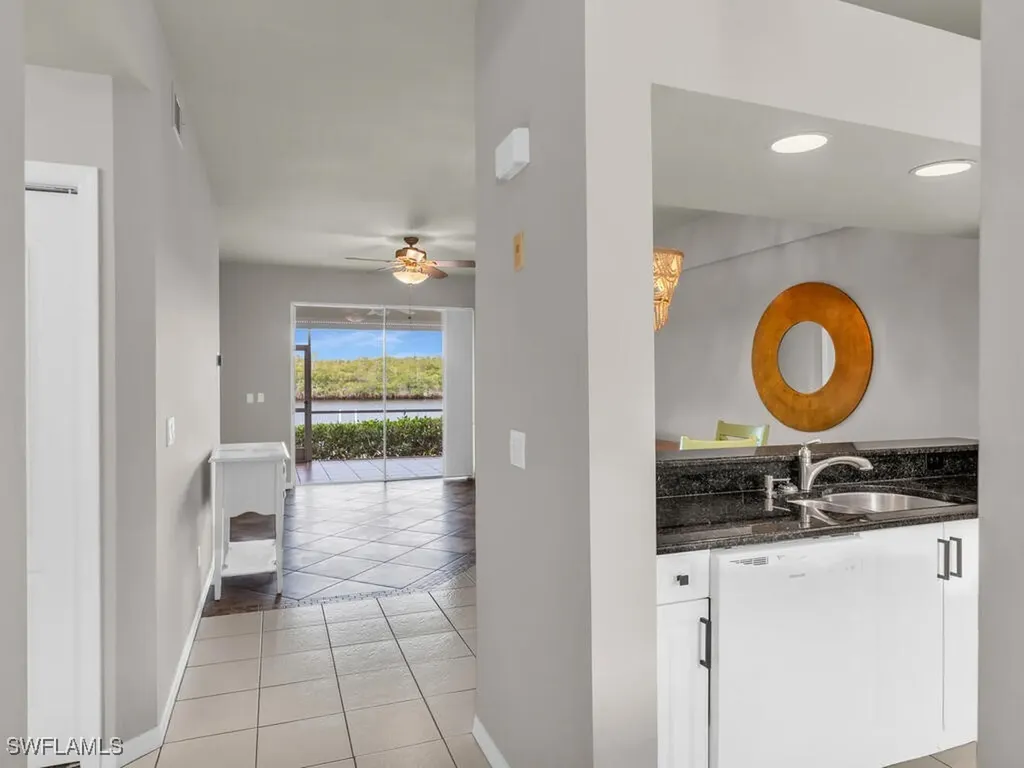 242 Newport Drive Naples FL 34114