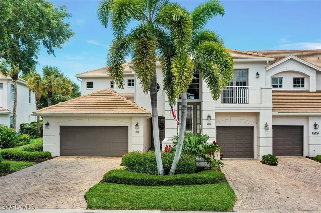 Naples FL, 2355 Mont Claire Drive, Unit F-101