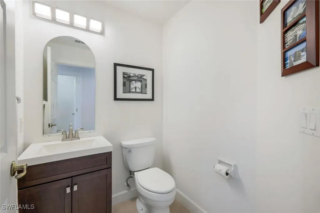 2355 Mont Claire Drive Naples FL 34109