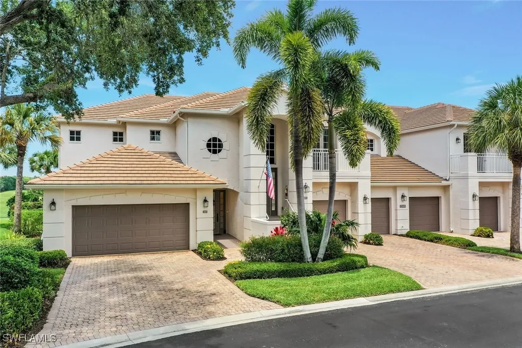 2355 Mont Claire Drive Naples FL 34109
