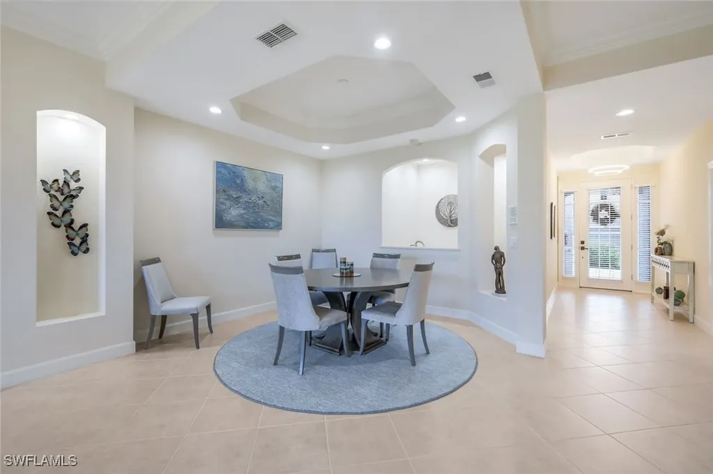 2355 Mont Claire Drive Naples FL 34109